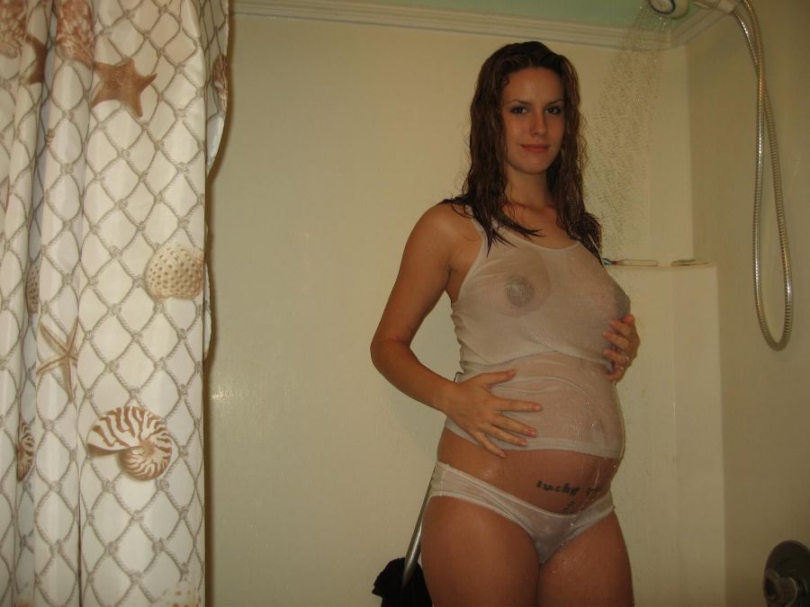 pregnant amateur girlfriends poser